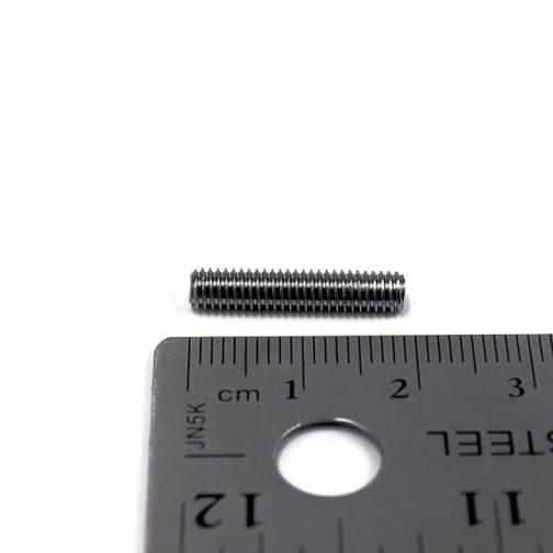 P20_M4x20mm-Long-Set-Screw-to-scale