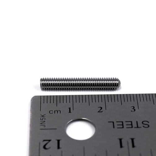 P25_M4x25mm-Long-Set-Screw-to-scale
